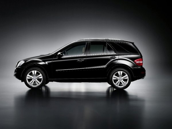 Mercedes Benz ML 2008.